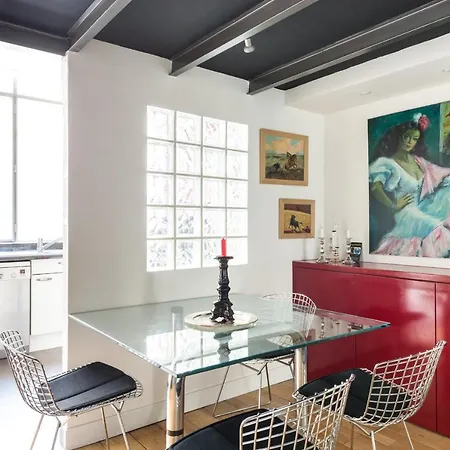 Apartment Rue De Thorigny Loft By Onefinestay *