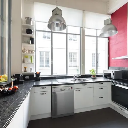 Apartment Rue De Thorigny Loft By Onefinestay
